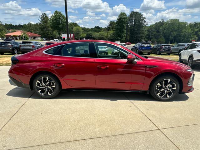 new 2024 Hyundai Sonata car, priced at $25,408