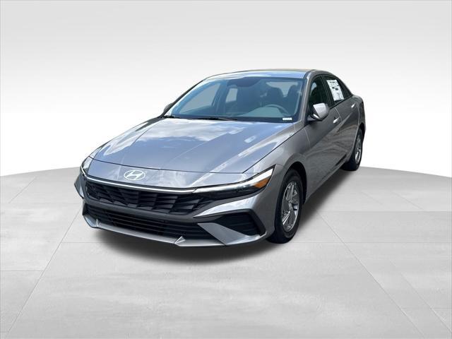 new 2025 Hyundai Elantra car, priced at $22,253