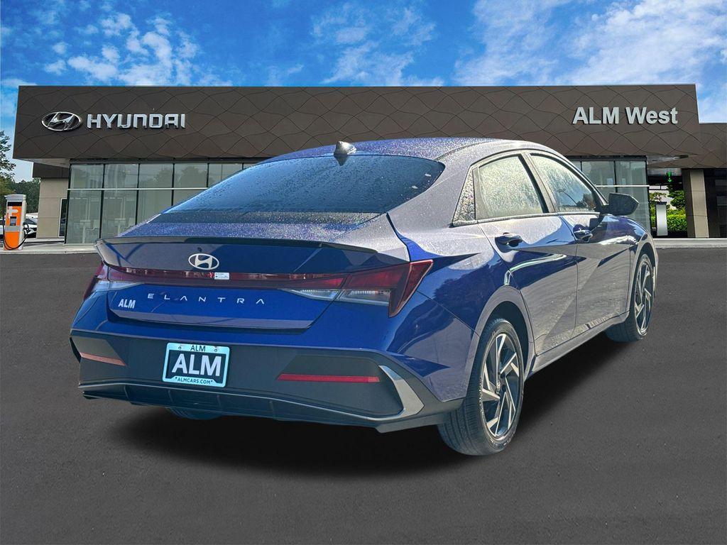 new 2025 Hyundai Elantra car, priced at $21,198