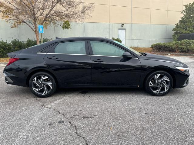 new 2025 Hyundai Elantra car, priced at $21,676