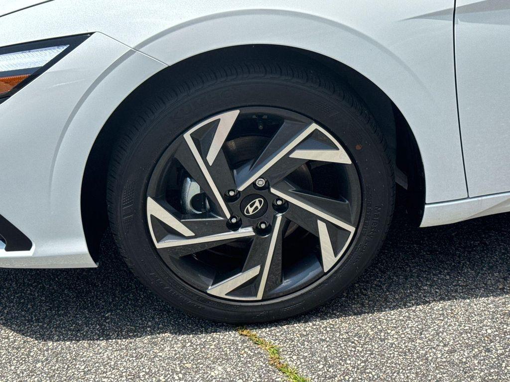new 2025 Hyundai Elantra car, priced at $23,614