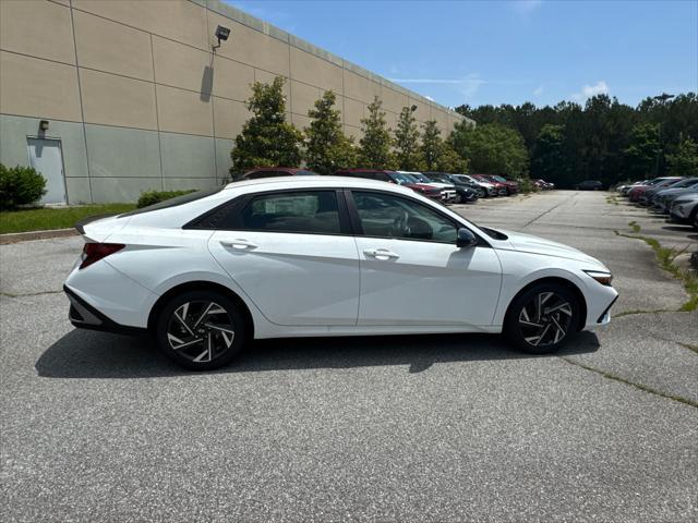 new 2025 Hyundai Elantra car, priced at $23,614
