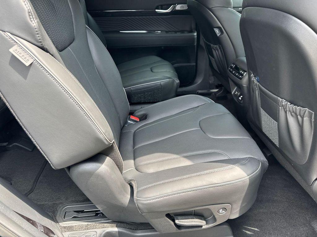 used 2025 Hyundai Palisade car, priced at $42,320