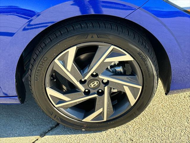 new 2025 Hyundai Elantra car, priced at $23,137