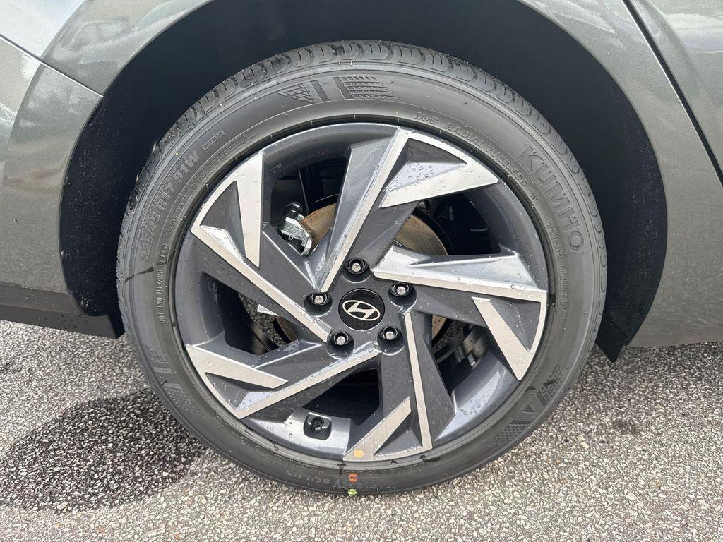 new 2025 Hyundai Elantra car, priced at $22,668