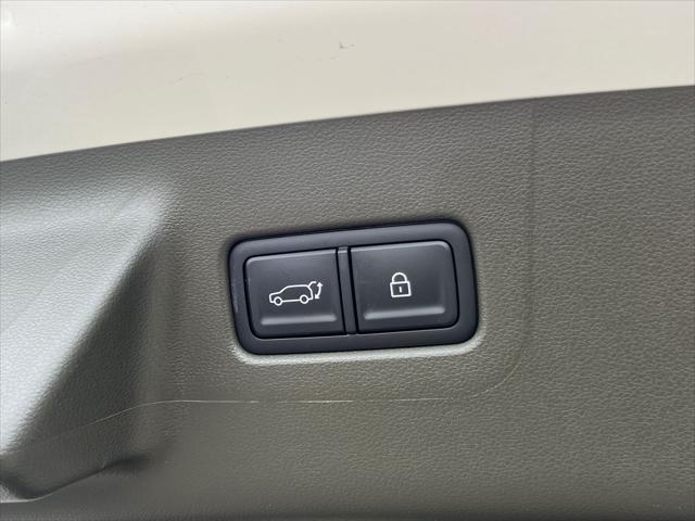 new 2025 Hyundai SANTA FE HEV car, priced at $44,213