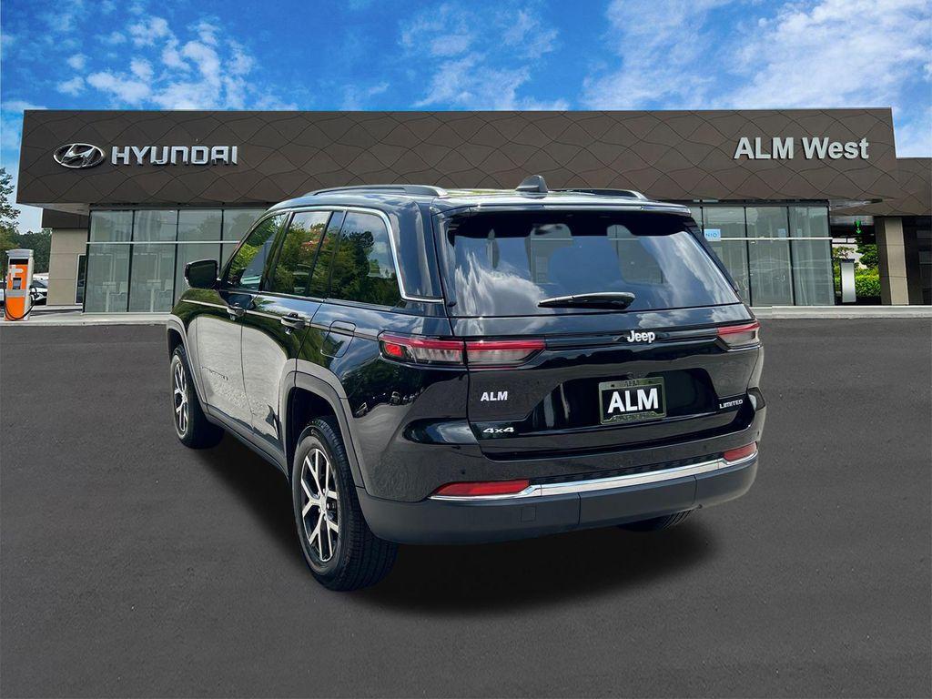 used 2024 Jeep Grand Cherokee car, priced at $28,920