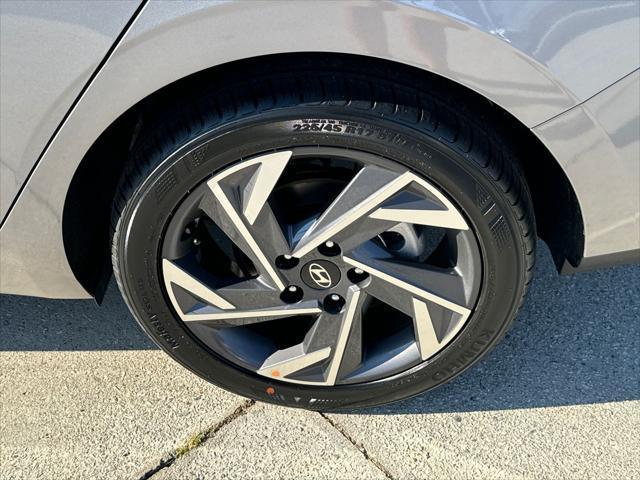 new 2025 Hyundai Elantra car, priced at $22,668