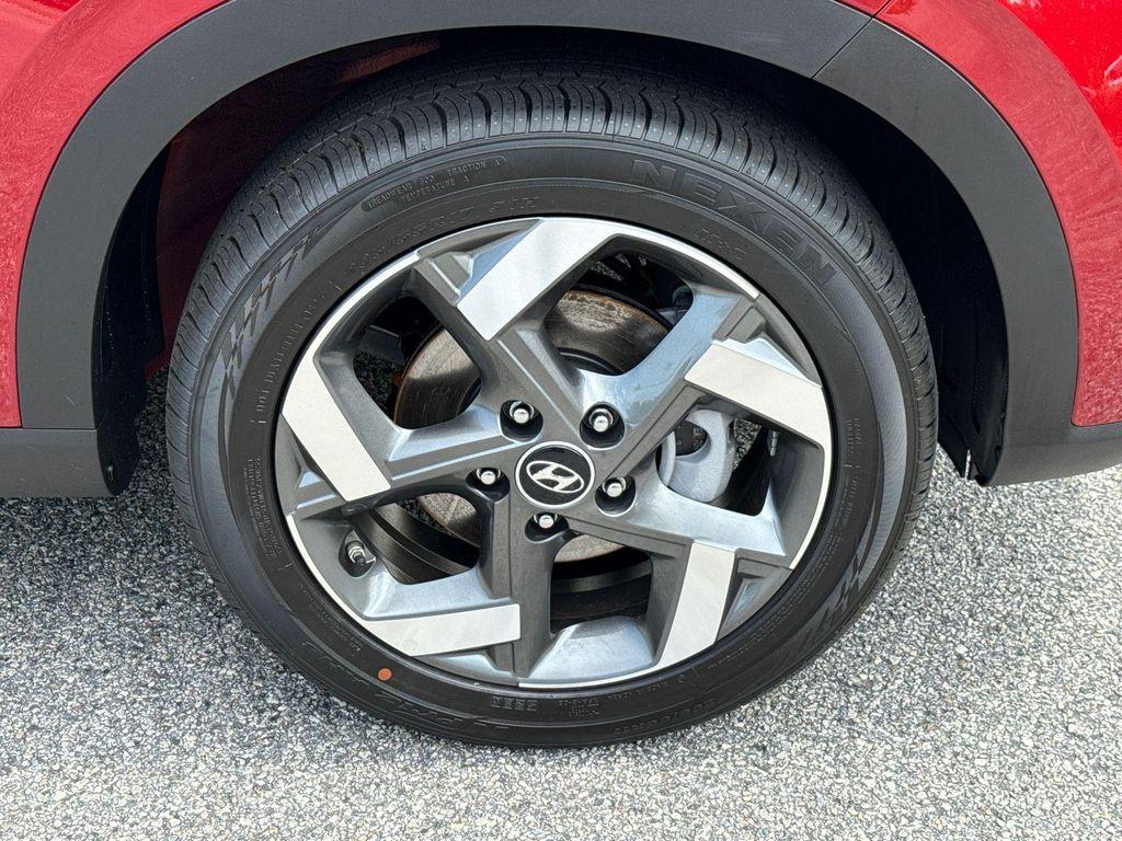 new 2025 Hyundai Venue car, priced at $25,057