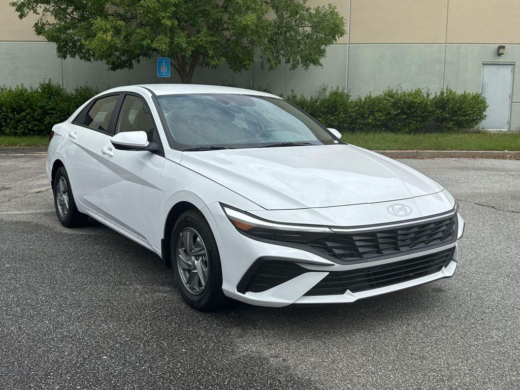 new 2025 Hyundai Elantra car, priced at $22,620