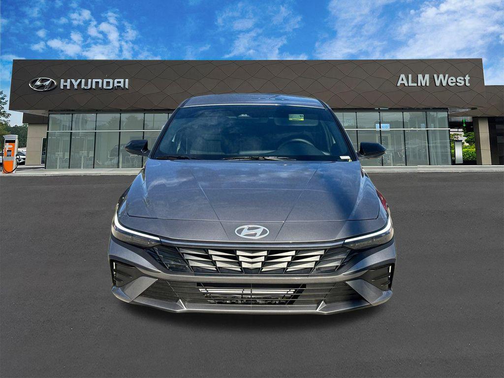 new 2025 Hyundai Elantra car, priced at $21,198