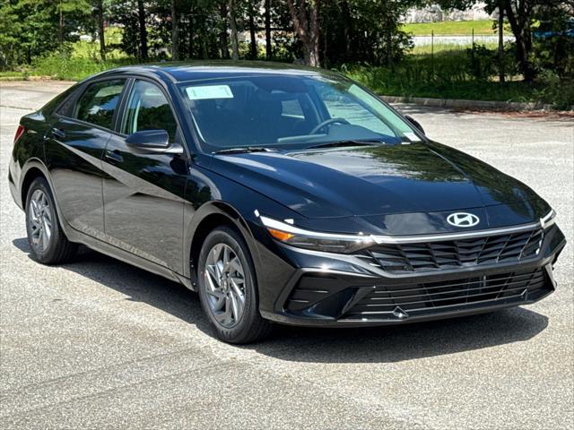 new 2025 Hyundai ELANTRA HEV car, priced at $24,580