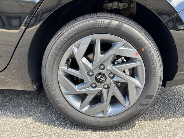 new 2025 Hyundai ELANTRA HEV car, priced at $24,580
