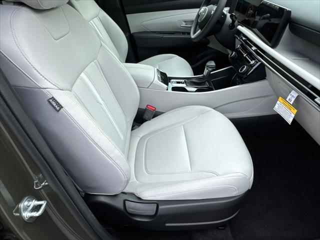 new 2025 Hyundai Tucson car, priced at $30,142