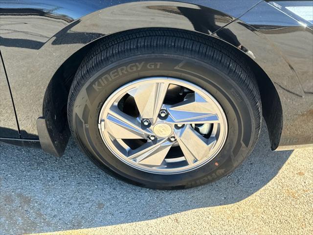 new 2025 Hyundai Elantra car, priced at $22,120