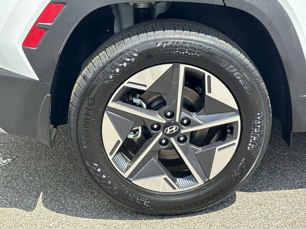 new 2025 Hyundai Tucson car, priced at $27,354