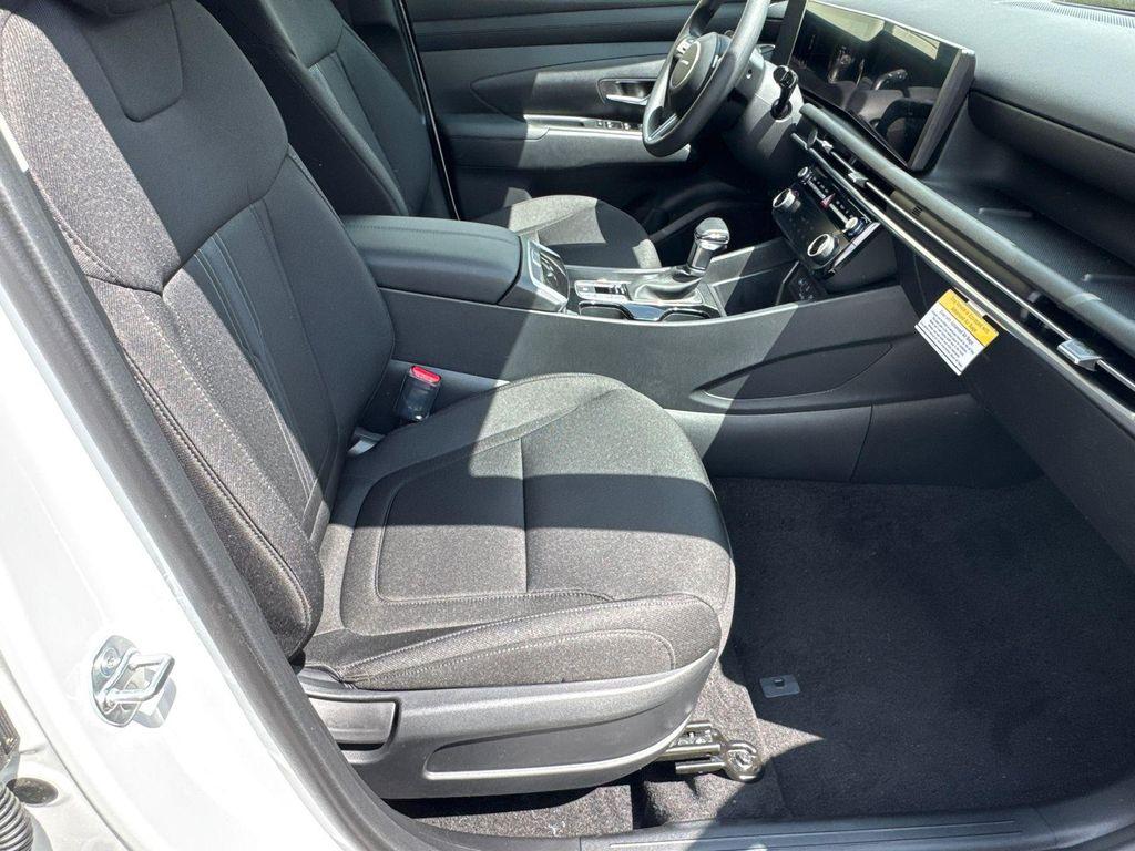 new 2025 Hyundai Tucson car, priced at $27,354