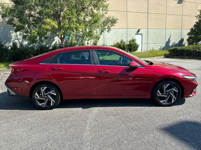 new 2025 Hyundai Elantra car, priced at $27,927