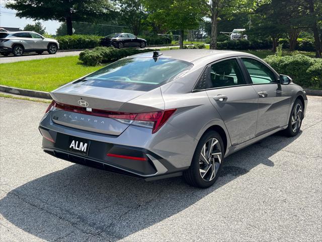 new 2024 Hyundai Elantra car, priced at $21,862