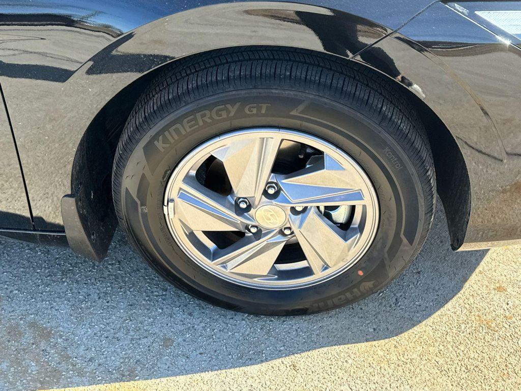 new 2025 Hyundai Elantra car, priced at $22,755