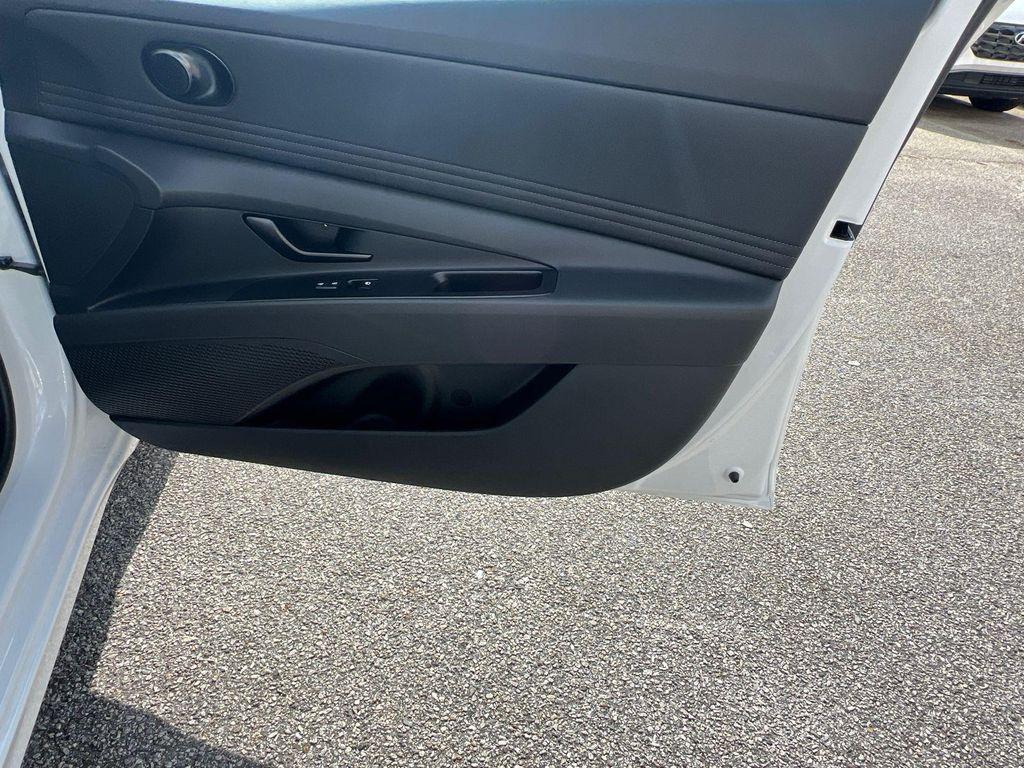 new 2025 Hyundai Elantra car, priced at $23,613