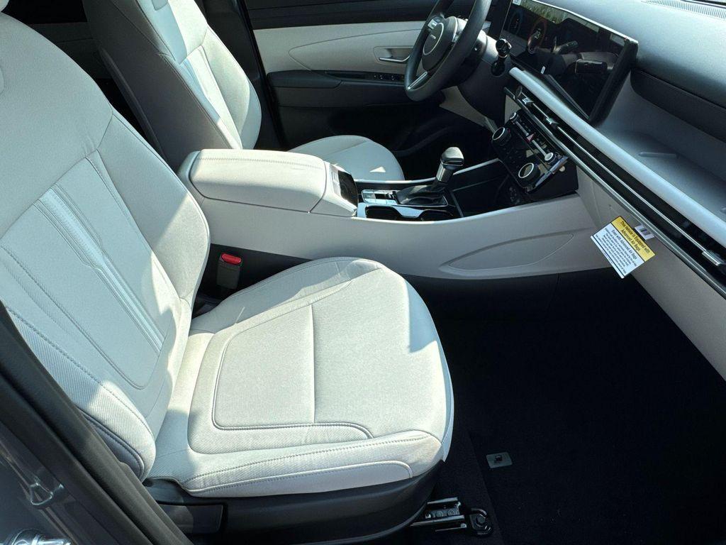 new 2025 Hyundai Tucson car, priced at $26,158