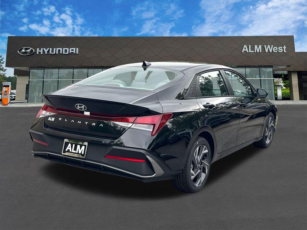 new 2025 Hyundai Elantra car, priced at $21,189