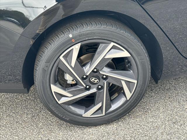 new 2025 Hyundai Elantra car, priced at $23,127