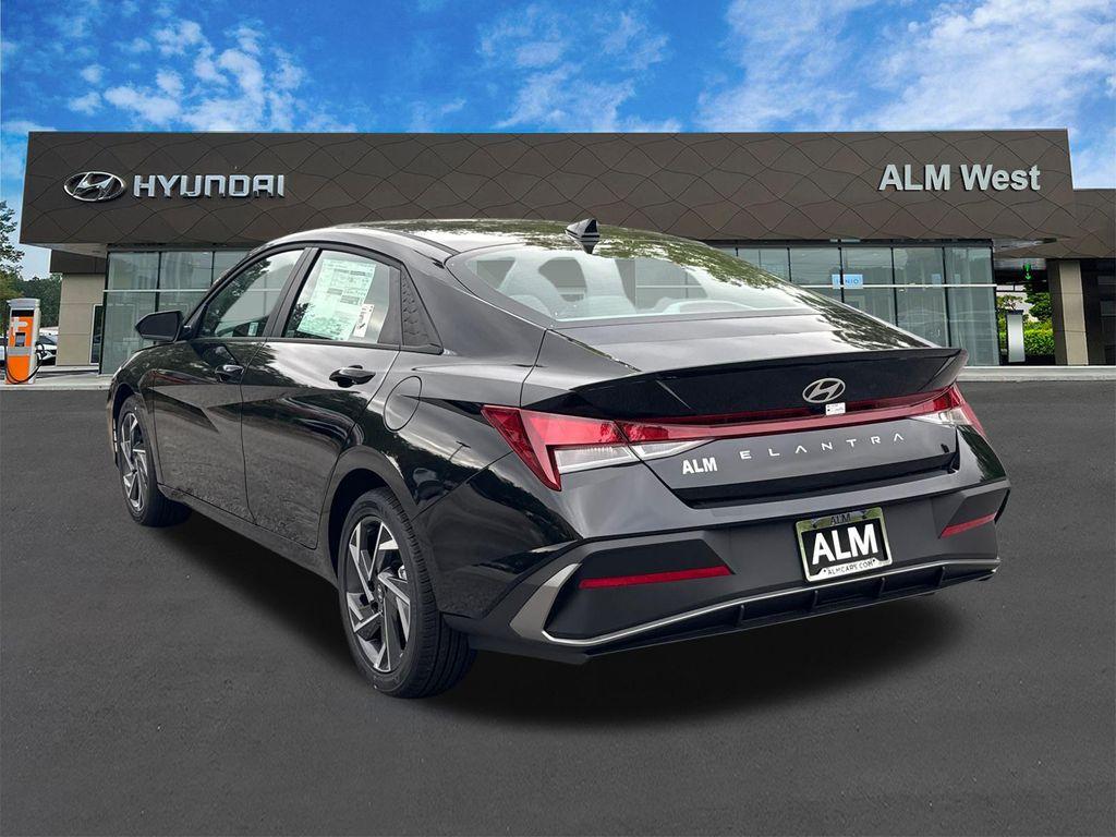 new 2025 Hyundai Elantra car, priced at $21,189