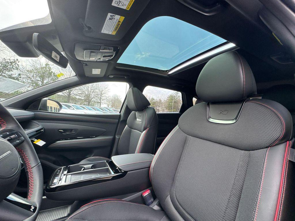 new 2025 Hyundai TUCSON Hybrid car, priced at $36,574