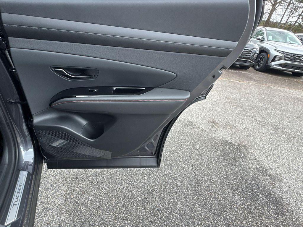 new 2025 Hyundai TUCSON Hybrid car, priced at $36,574