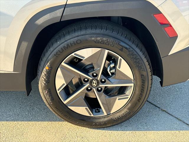 new 2025 Hyundai Tucson car, priced at $30,100