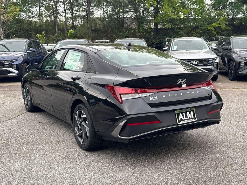 new 2025 Hyundai Elantra car, priced at $23,009