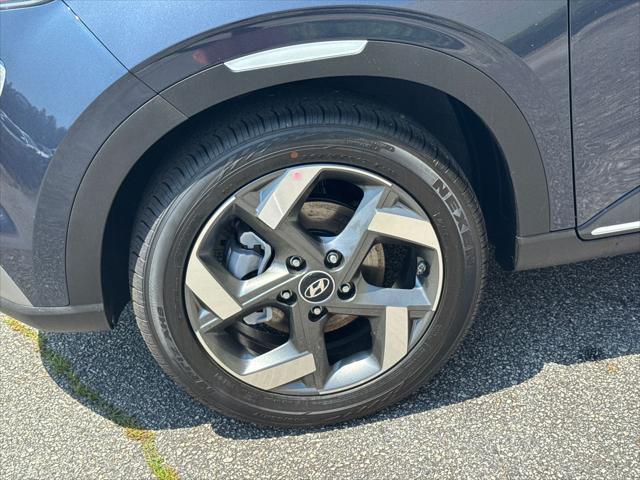 new 2025 Hyundai Venue car, priced at $24,072