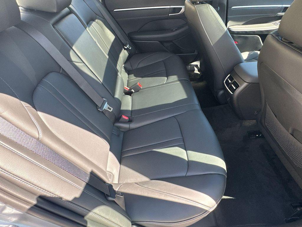 new 2025 Hyundai Sonata Hybrid car, priced at $36,042