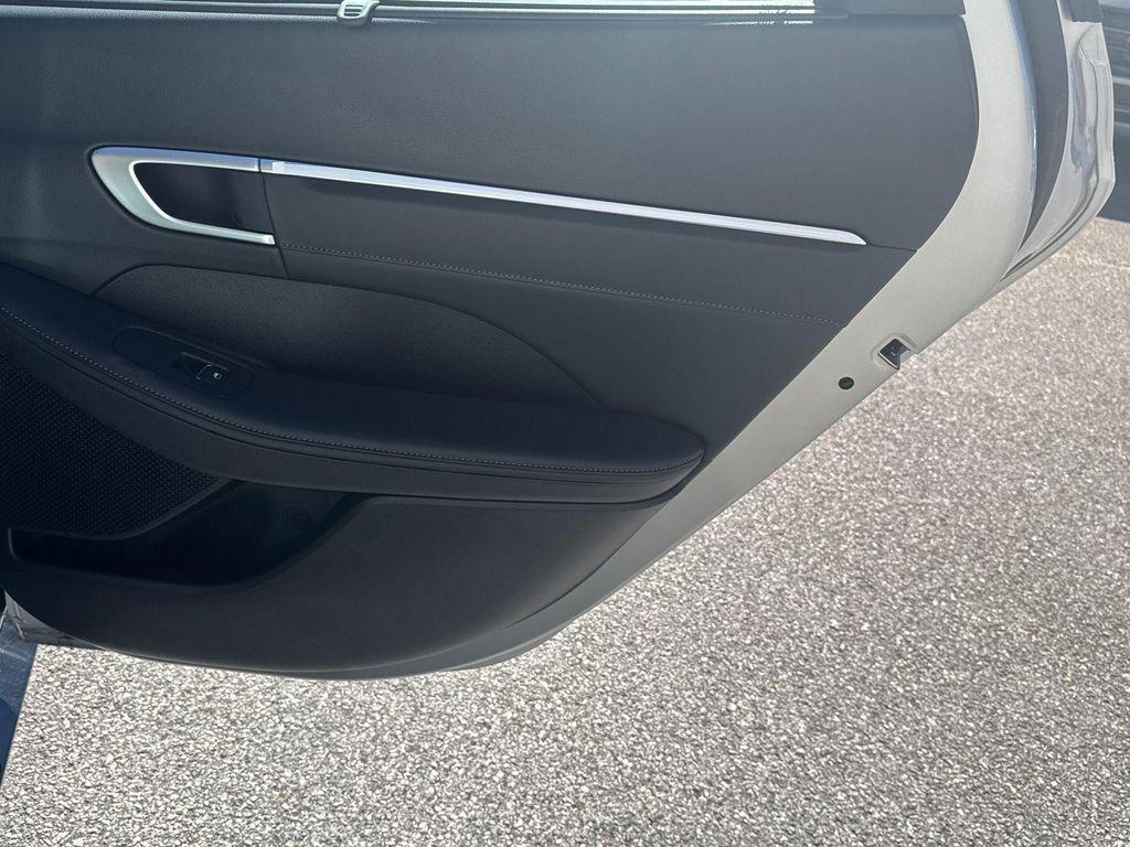 new 2025 Hyundai Sonata Hybrid car, priced at $36,042