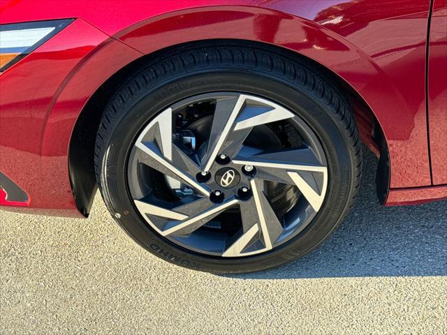 new 2025 Hyundai Elantra car, priced at $23,627