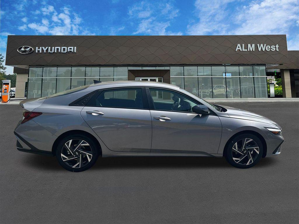 new 2025 Hyundai Elantra car, priced at $21,200