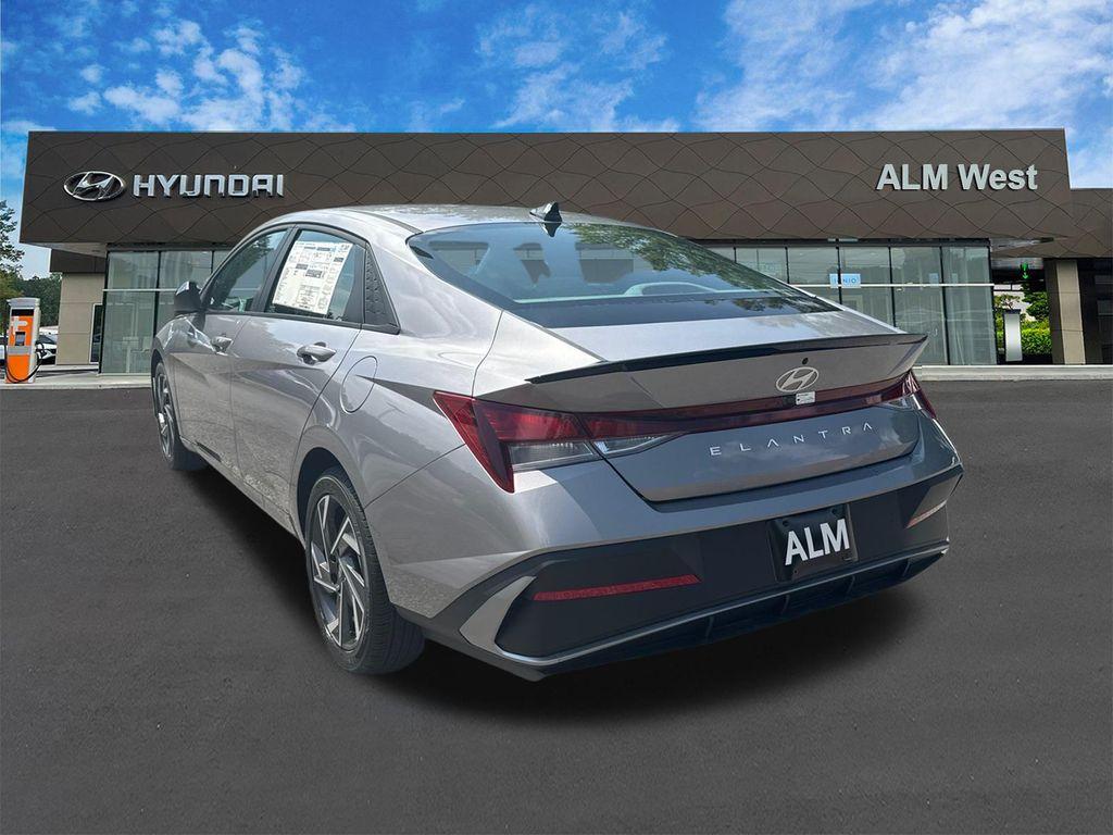 new 2025 Hyundai Elantra car, priced at $21,200