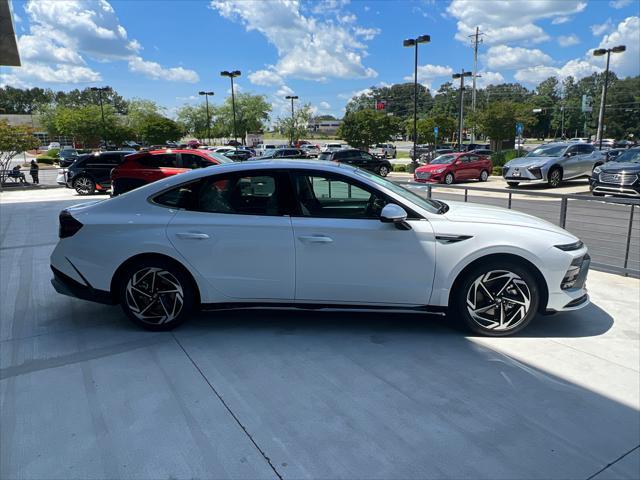 new 2024 Hyundai Sonata car, priced at $28,479