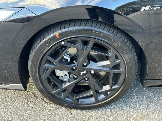 new 2025 Hyundai Elantra car, priced at $28,539