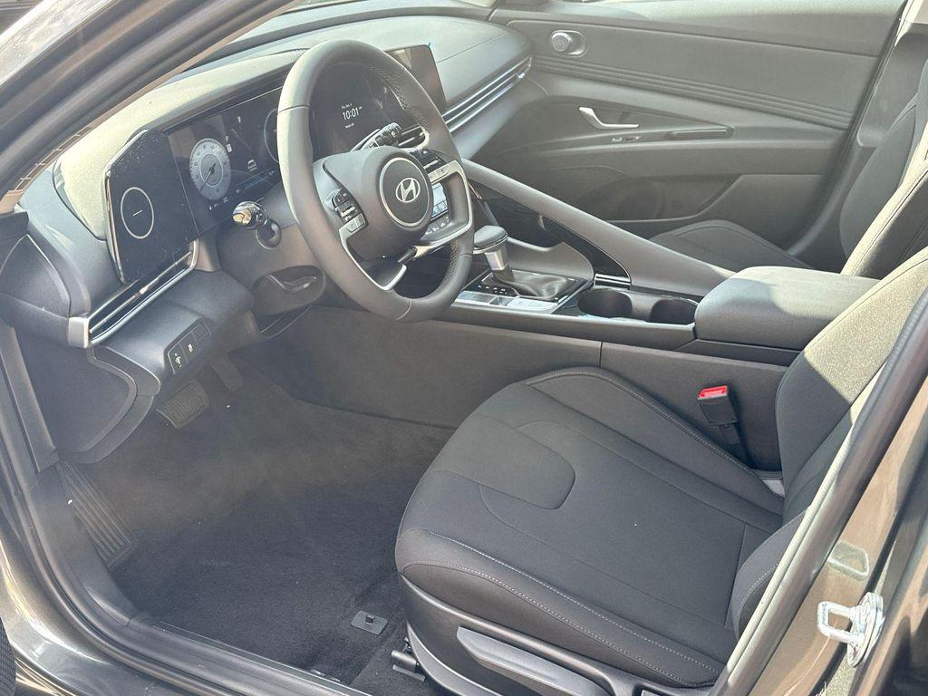 new 2025 Hyundai Elantra car, priced at $25,589