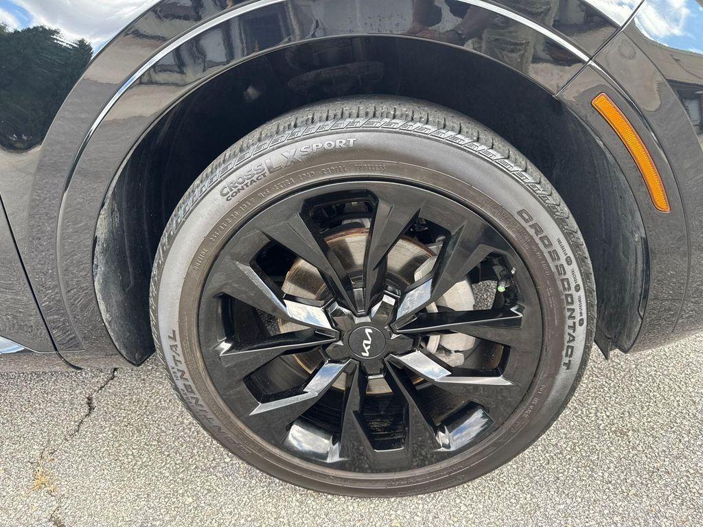 used 2023 Kia Sorento car, priced at $30,920