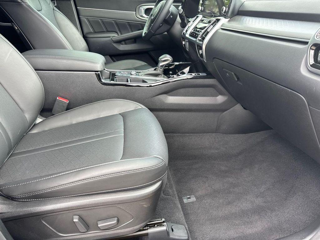 used 2023 Kia Sorento car, priced at $30,920