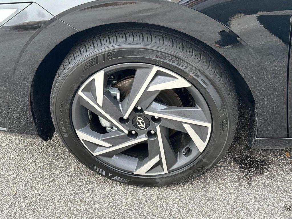 used 2025 Hyundai Elantra car, priced at $21,320