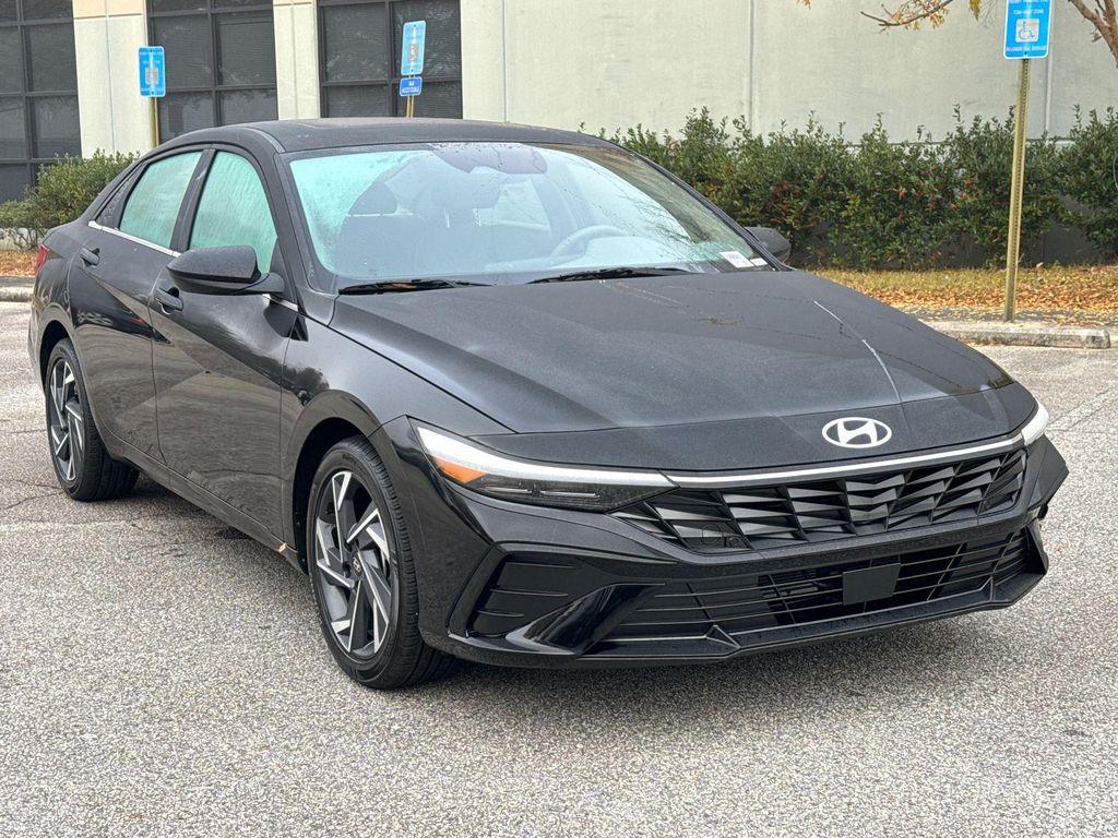 used 2025 Hyundai Elantra car, priced at $21,320
