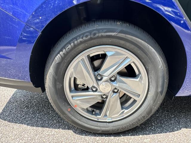 new 2025 Hyundai Elantra car, priced at $22,640