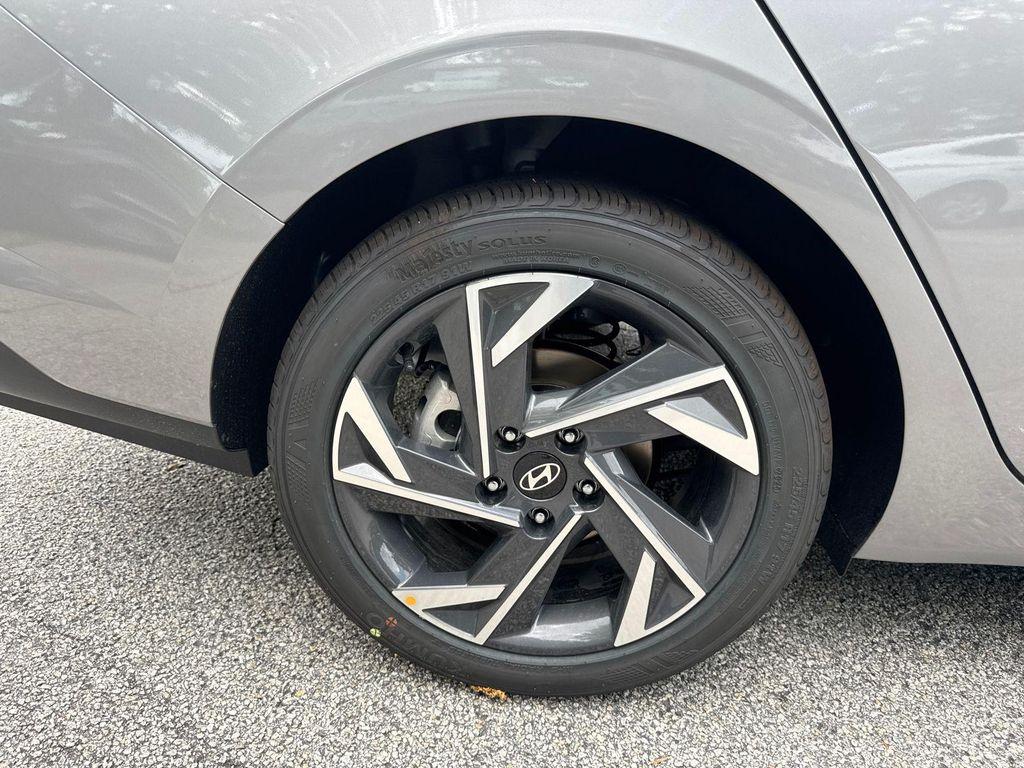 new 2025 Hyundai Elantra car, priced at $22,668
