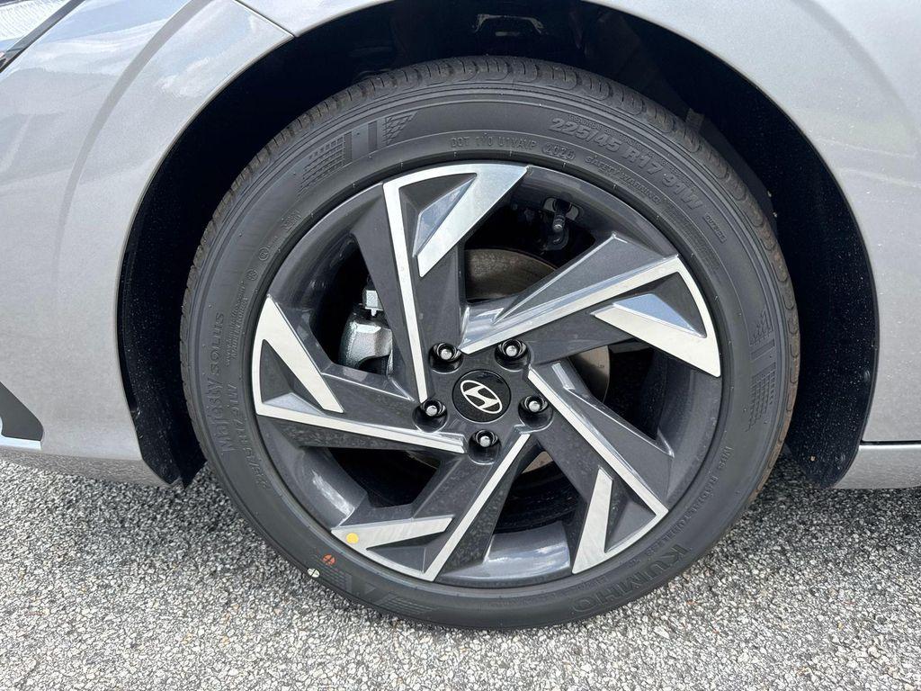 new 2025 Hyundai Elantra car, priced at $22,668