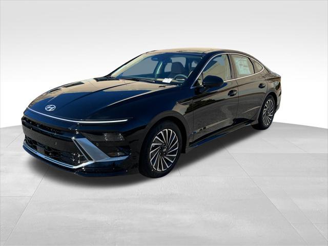 new 2025 Hyundai Sonata Hybrid car, priced at $38,005